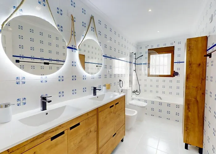 Villa Maria En Denia Piscina Privada Terraza Y Barbacoa By Family Homes Вилла Дения